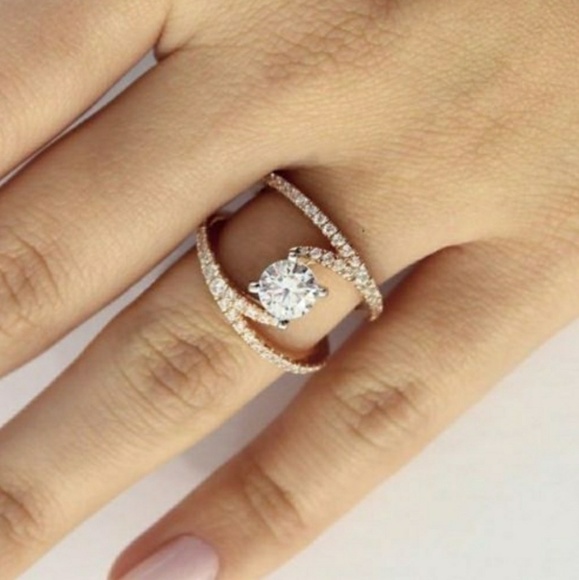 Jewelry - 18K Gold filled White topaz women's Ring